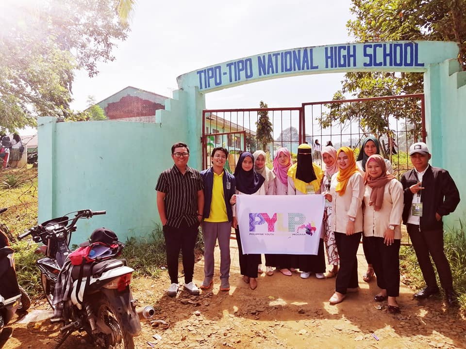 pylp1619's tweet photo. PYLP ALumni took the roadshow to Basilan Province!  APPLY NOW!  New deadline is November 15. @ECAatState #pylp17 #pylp #USPHYouthExchange #ILEadForMindaNOW https://t.co/caoYy3iq1T