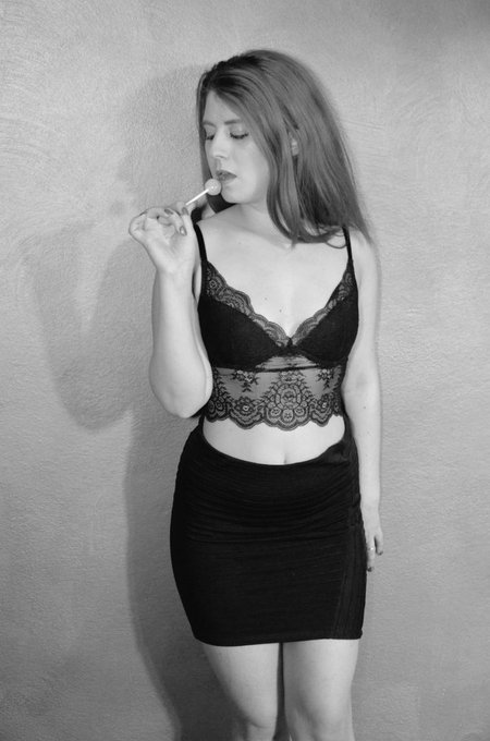 Ciao porcelli ci vediamo dopo in Cam con un nuovo giocattolino 👻😜😜@DisemMod @r3db0ll @LePiuSexy1 https://t<a href="/tag/pornostar"class="tags"><span>#pornostar</span></a><a href="/tag/natale"class="tags"><span>#natale</span></a><a href="/tag/valentinapalermo"class="tags"><span>#valentinapalermo</span></a>