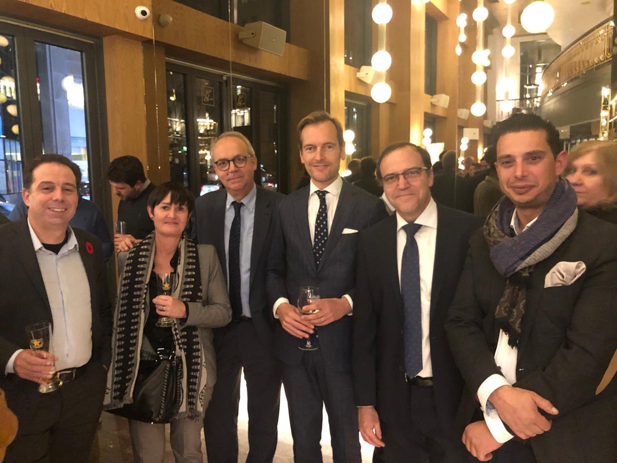 Mission entreprises audiovisuelles et numériques à Montréal: 5@7 du cercle d'affaires Belgique-Québec. #iotaProduction #dapesco #heaj #contentinuum #toonyou #VentureLab #dreamwall #DirtyMonitor #emisys <a href="/AWEXAmericas/">AWEX AMERIQUES</a> <a href="/digitalwallonia/">Digital Wallonia</a> <a href="/MontrealDigital/">Digital Wallonia Montréal</a>