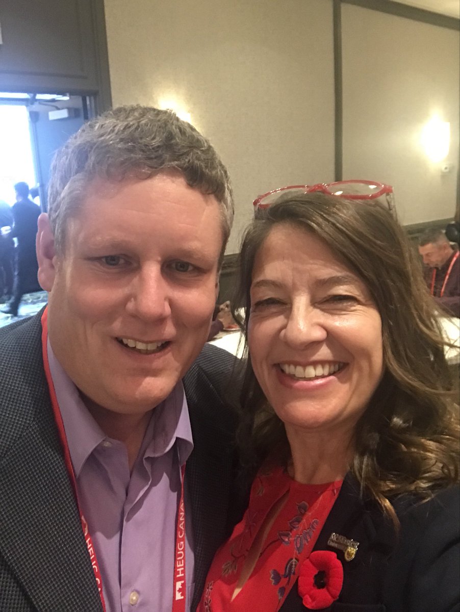 ggatguelph's tweet photo. I found Daryl in the crowd at the #HEUG #Canada Alliance conference this am in #Hamilton. Awesome first cohort member from our ⁦@CUCCIONEWS⁩ Leadership Development program and member of the ⁦@UofWaterloo⁩ IT team. # Welcome! https://t.co/zJtnebBsSf