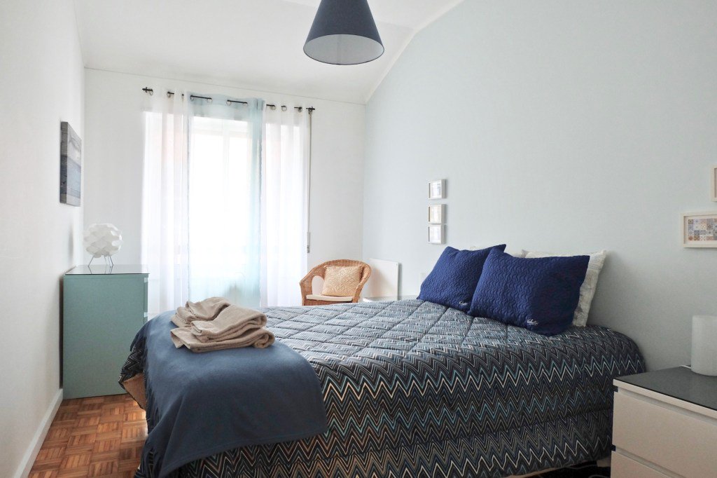 michellefranlee's tweet photo. How to Choose the Right Airbnb for You? #airbnb #travel #solotravel #travelguide https://t.co/dHI5tJt7sP https://t.co/PR6QjcnLm8