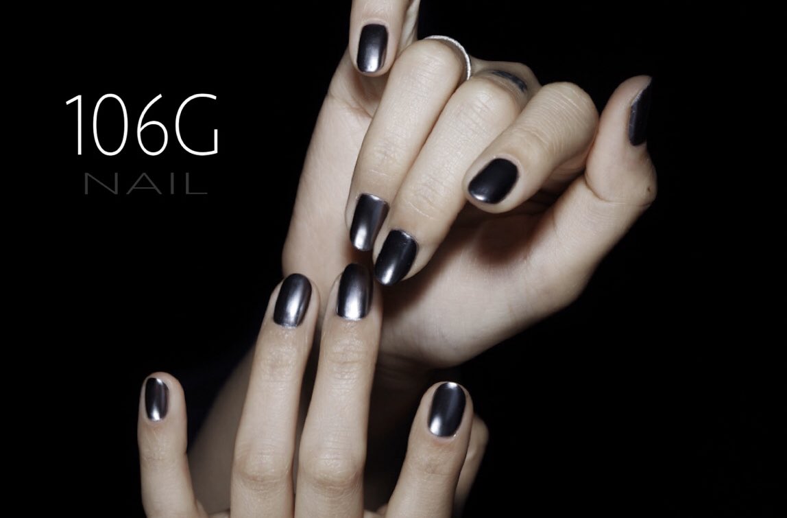 Nail106g 西日暮里駅前すぐ בטוויטר 来年あたりからシンプルめな黒 白だけのblackラインを作ろうかなと考え中 そんな中それちゃんも黒ネイル好きと発覚して嬉しー 今回もありがとうございました 黒ネイル モノトーン ジェルネイル シンプルネイル