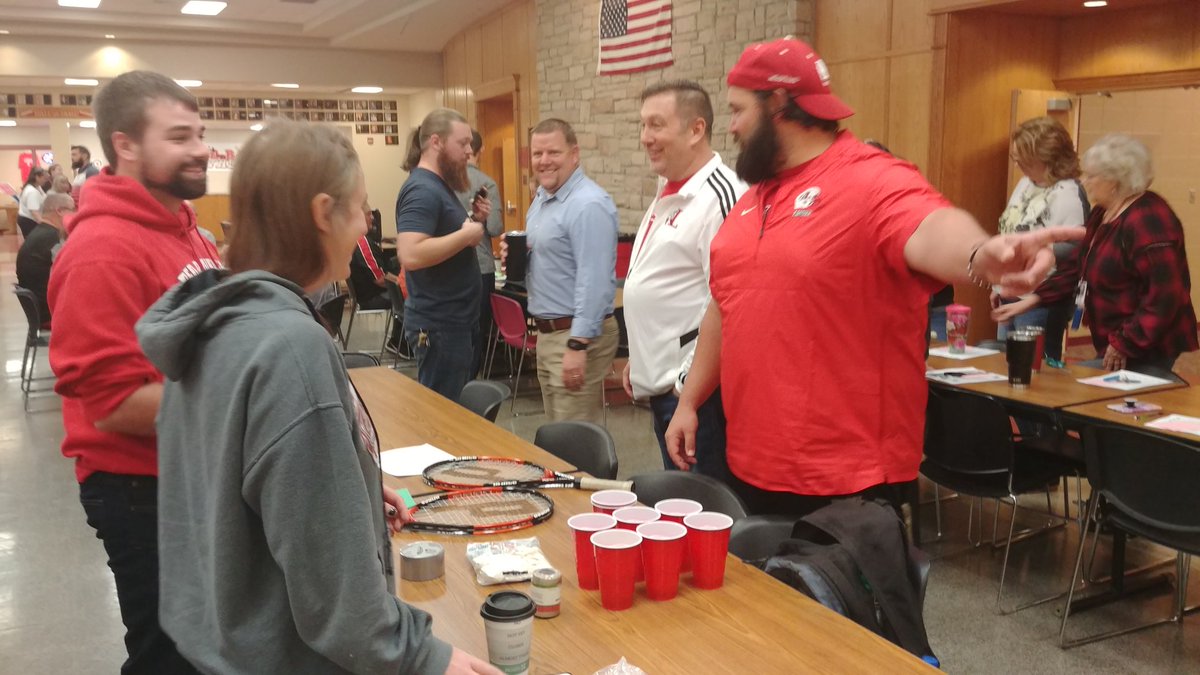 MGBrowning9's tweet photo. More fun...@drloukramer #londonpossible #lcsteam @londonschools https://t.co/YjvEbHU4BI