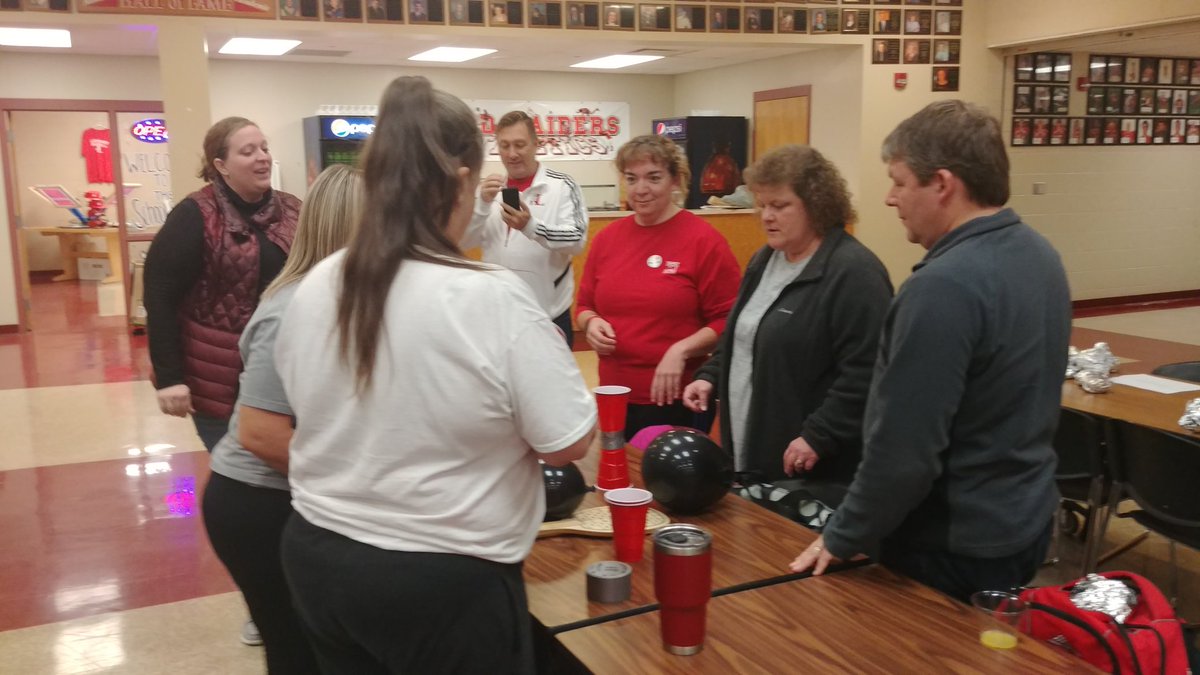 MGBrowning9's tweet photo. More fun...@drloukramer #londonpossible #lcsteam @londonschools https://t.co/YjvEbHU4BI