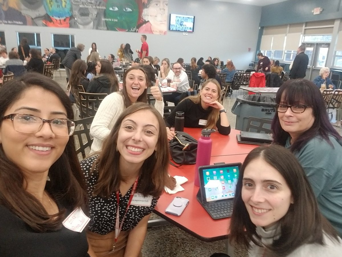 So excited to get @edcampMiNG started today at <a href="/mineolahs/">Mineola High School</a> and listen to <a href="/gcouros/">George Couros</a> speak this morning!  <a href="/missprincipato1/">Gina Panetta</a> <a href="/Ms_Jahelka/">Jacqueline von Bargen</a> <a href="/Ms_rodriguez4/">Daniela Rodriguez</a> <a href="/MsFernandez10/">Ms. Fernandez</a> @KarenCurran123 pic.x.com/vyNcUm5hXE