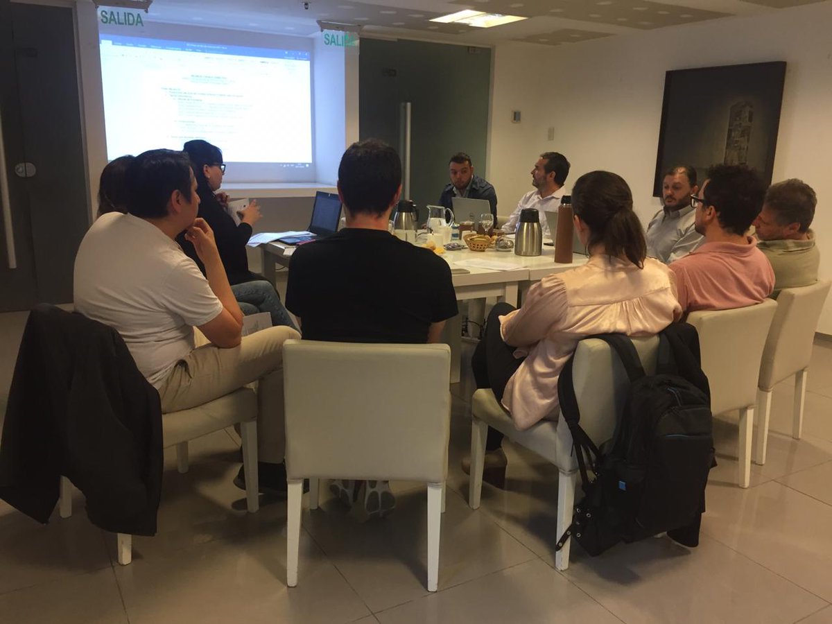 CordobaCluster's tweet photo. #BuenMartes Reunión de #ConsejoCTC #Comisiones #Eventos #EconomiadelConocimiento #CLIP #Talentos #Cluster18 https://t.co/7OGkO9xlHj