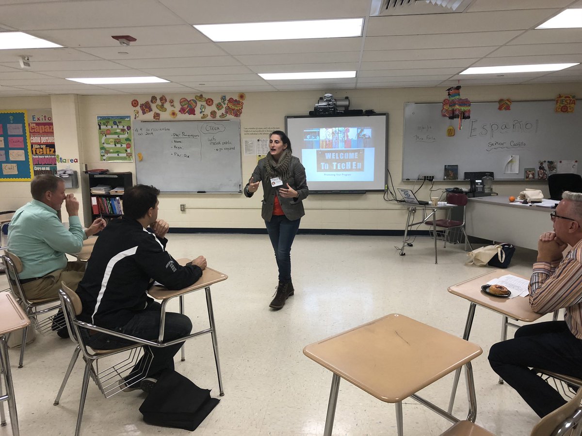 GJDCT's tweet photo. Sharing what we’re passionate about today at the CT Tech Ed conference. How to promote our program on social media. @techedteachAO #cteea #teched #edreform #Leadership https://t.co/Ej4w6oS5rr