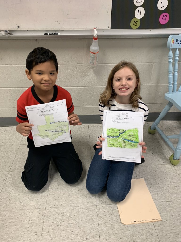 beth_etheridge's tweet photo. Mrs. Etheridge’s class had so much fun researching different states! #BESTlife https://t.co/wmoDHguu2b