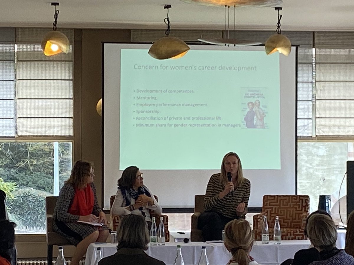 Maylis04's tweet photo. Christele Hiss Holliger, HRD @PictetWM, sharing her experience about the importance of raising your voice in board meetings #genderbalance #WomeninBusiness @MyPhyLife #wlc19 https://t.co/afqOZeeA0W