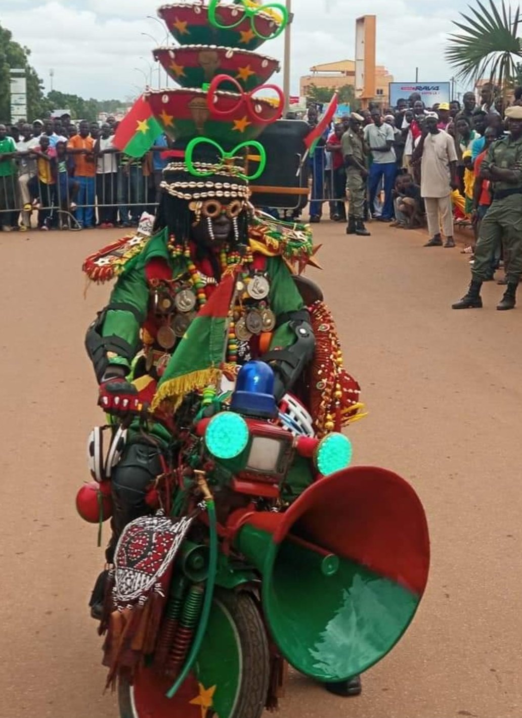 EInQ72CXsAA9b7_.jpg:large