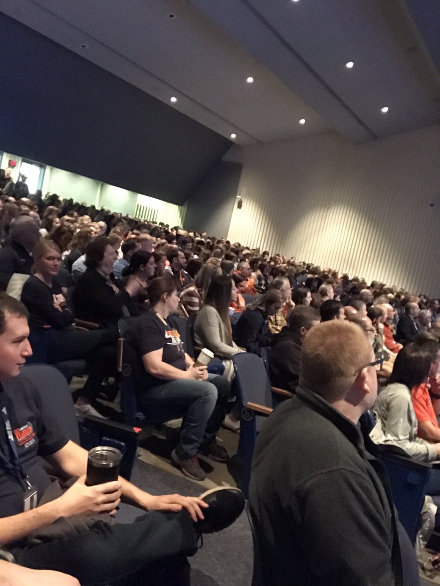 CHMLegends's tweet photo. Packed house to hear Dr. Muhammad discuss how to improve school culture. https://t.co/3vtVxf9ntE