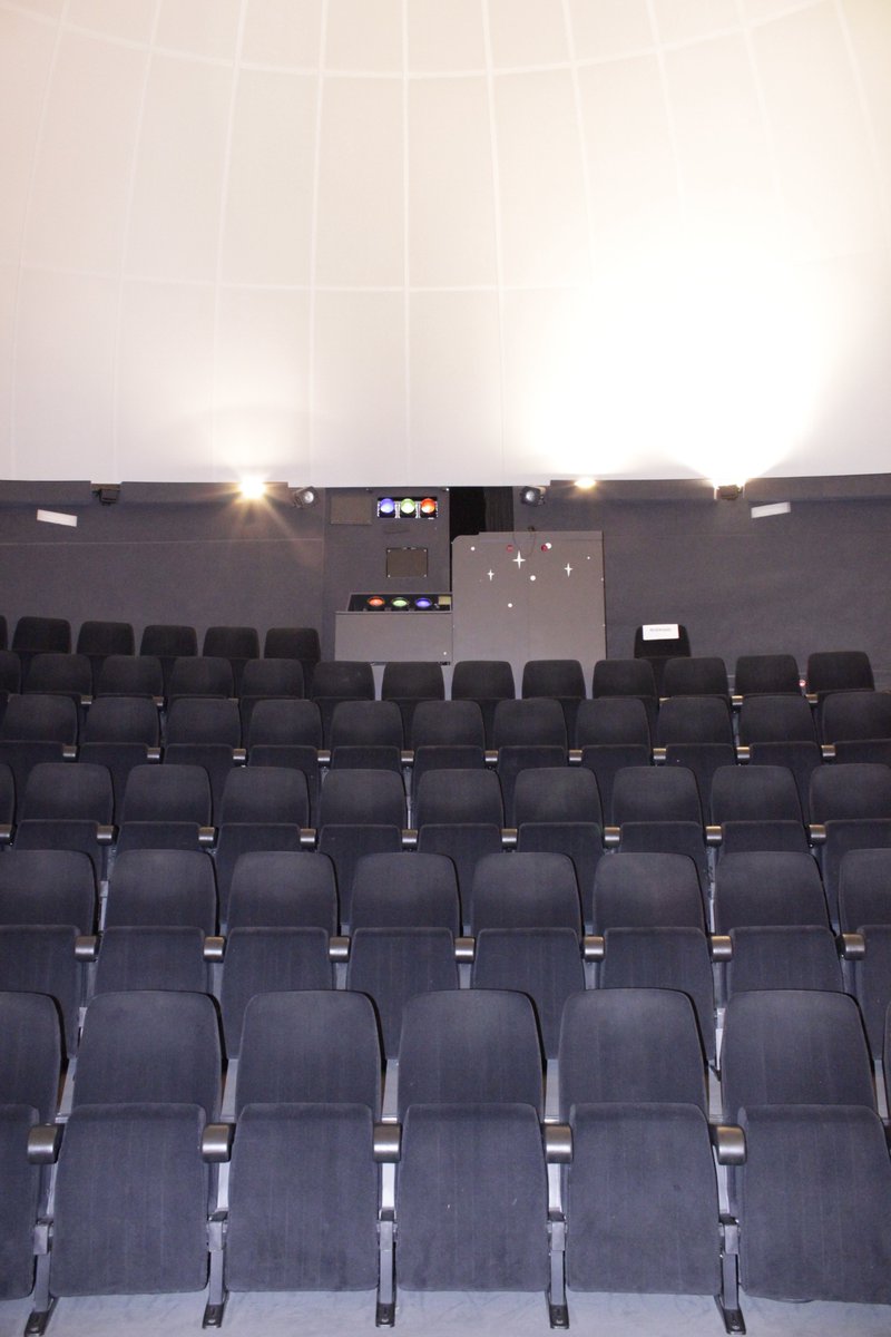 ¡Recuerda! Si tienes alguna duda astronómica puedes escribir a planetario@museocienciavalladolid.es o acudir a alguna de nuestras sesiones de Planetario. ¡Te esperamos!