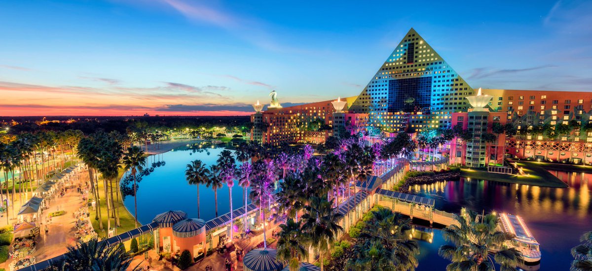 #Autumn gives way to food and culture festivals, plus plenty of #holiday excitement, in Central Florida. #Orlando ow.ly/c0DM50x1ern