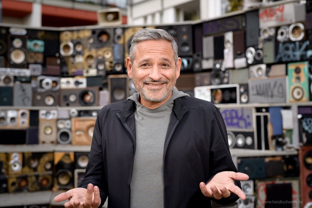 ONE_Sights's tweet photo. 📷 https://t.co/BOWDe1uL6i #bilderimkopf 🎙 #benoitmaubrey #pallas #talentvorstil #lebenistbunt #waswillstdumachen😋 #onesights https://t.co/xwG1rDsIHZ