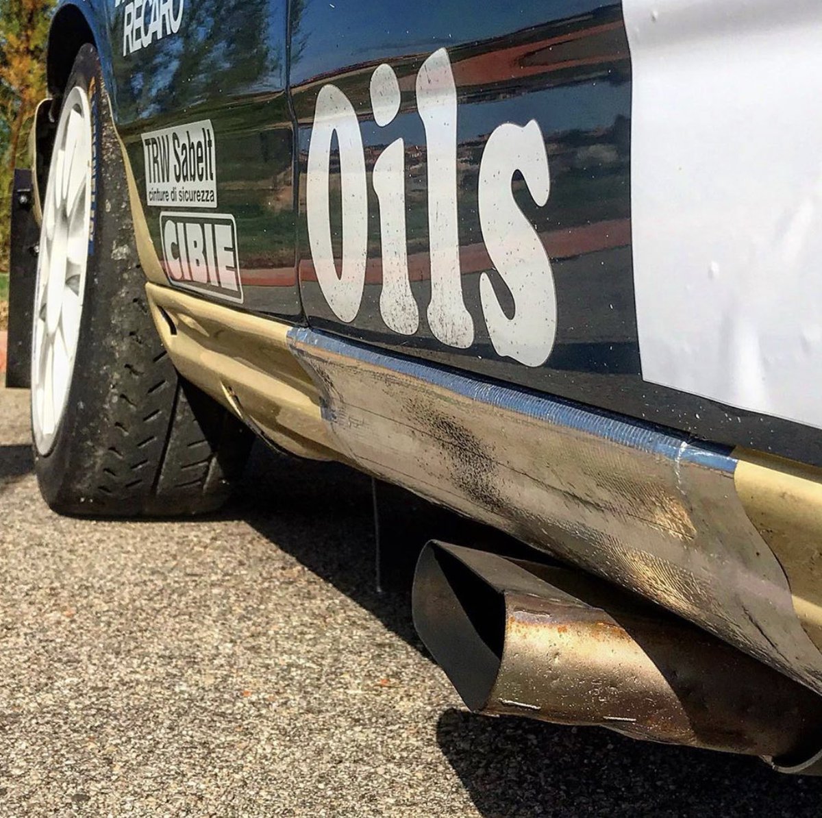 MikkoPilo's tweet photo. 💥💥💥 exhaust sound 😎💪🏻 ⁦@Ford⁩ ⁦@FordPerformance⁩ ⁦@TheHoonigans⁩ ⁦@Michelin_Sport⁩ ⁦@instagram⁩ ⁦@YouTube⁩ ⁦@OfficialWRC⁩ ⁦@fia⁩ ⁦@MonsterEnergy⁩ ⁦@redbull⁩ #exhaust #sound #rally #top https://t.co/LsQjPZIa8Y