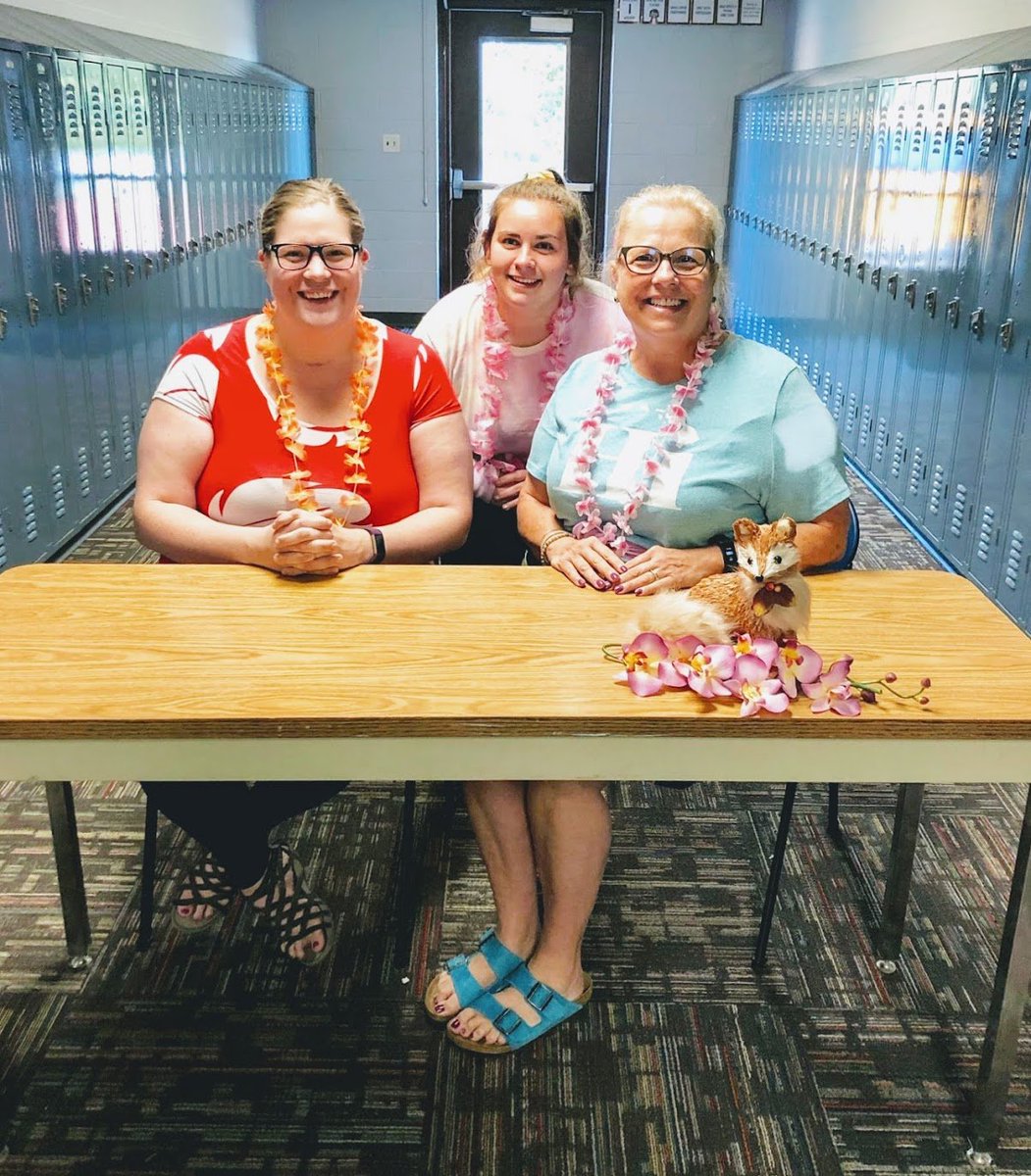 BlackPartridge_'s tweet photo. Tribe Pride: Junior High
 Barb, Kaitlyn and Bridget
We love the pure enthusiasm of our class! Our students are highly engaged in classroom activities and enjoy learning! Communication is the key in our room and we rely on it to ensure our expectations are the same. https://t.co/aKgAYyZM8l