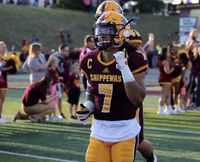 larryrobinson2x's tweet image. BLESSED TO RECEIVE MY FIRST OFFER FROM CENTRAL MICHIGAN UNIVERSITY 💥#FireUpChips #AGTG @CMU_Football @Coach_Tavita @SalineFootball