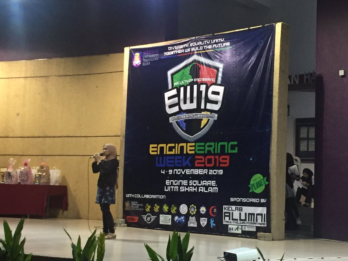eng_week2019's tweet photo. The Show✨

Engine Square
8pm-11pm
Kupon kolej melati disediakan🎗 https://t.co/FAwie4IF9m