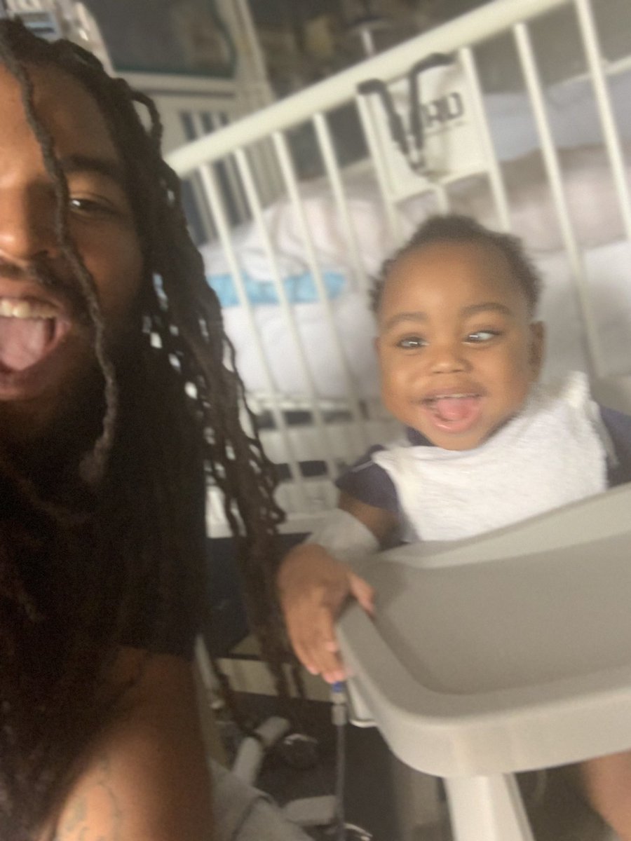 FatHump_Psg's tweet photo. Send some prayers up as my boy goes in for his surgery today to get his gallbladder and hernia removed ๐๐พ if u kno my son u kno he one of the strongest babies alive so I kno he goin come out better and stronger love u kid #LilH ๐ค https://t.co/r889TSmEQk