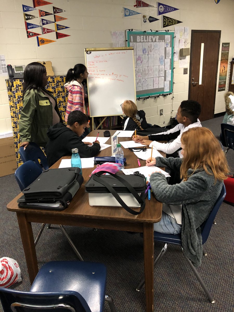 K_Bake_'s tweet photo. 6th graders are doing amazing with their AVID tutorials. Students are focused and on task and are asking meaningful questions. 🤦🏼♀️😭💁🏼♀️#proudteachermoment #BMSAVID #BMSMakeItHappen https://t.co/v4ICpB5PLv
