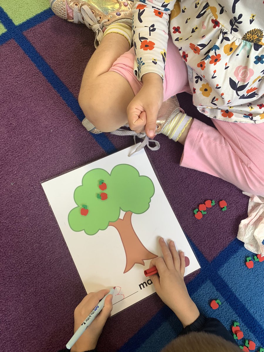 Counting #manzanas #kindergartenspanish <a href="/curley_beth/">BakerKC</a> <a href="/EWL_Brookline/">K-8 World Languages</a>