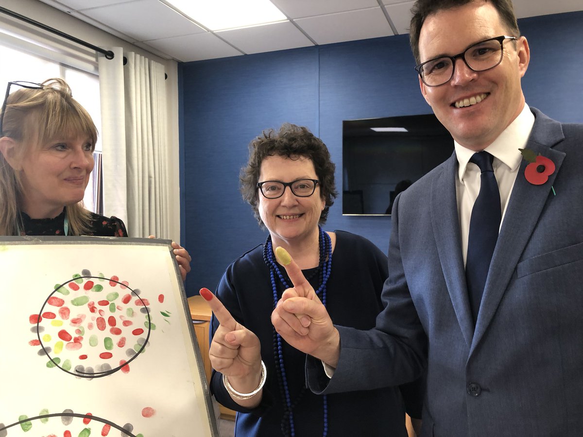 ElaineRartist's tweet photo. Thank you to the wonderful presiding officer Elin Jones @ElinCeredigion and Lee Waters @Amanwy for #fingerprintofunity ‘ There is more that unites us than divides us’ @AssemblyWales @CynulliadCymru #spottimespottime #fingerprintofunity #emergingartwork #bbc #walesonline #art https://t.co/mh1ZJ0Dpzo