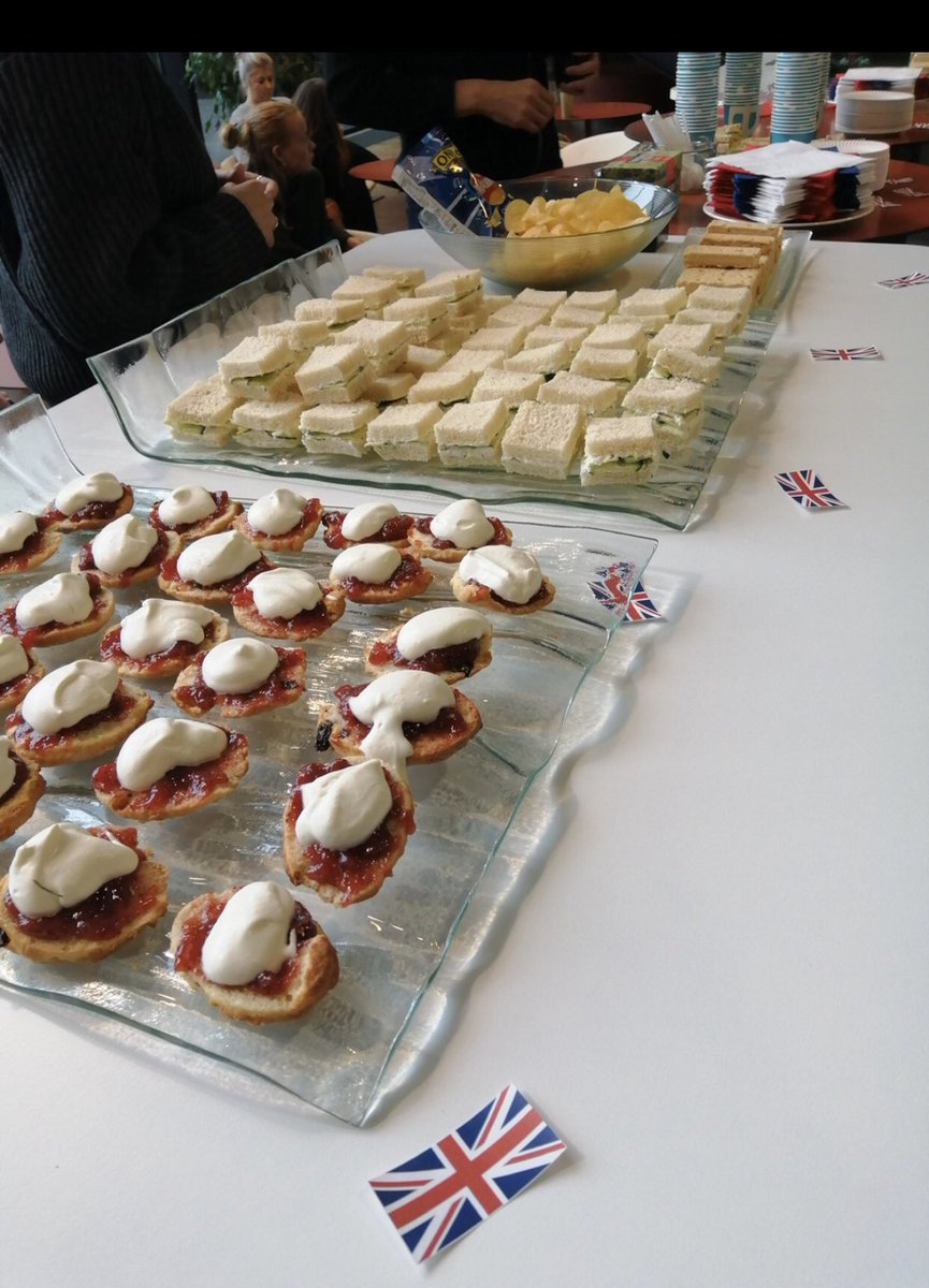 dtrofimczukhh's tweet photo. British Day at Porvoo campus. British culture, business opportunities and insights into UK trade between Finland &amp; UK. Also, some lovely samples of English foods with afternoon tea #hhporvoocampus #porvoocampus #afternoontea #scones #business #porvoo #britain #globalbritain #suom https://t.co/0eTYtqQKoU