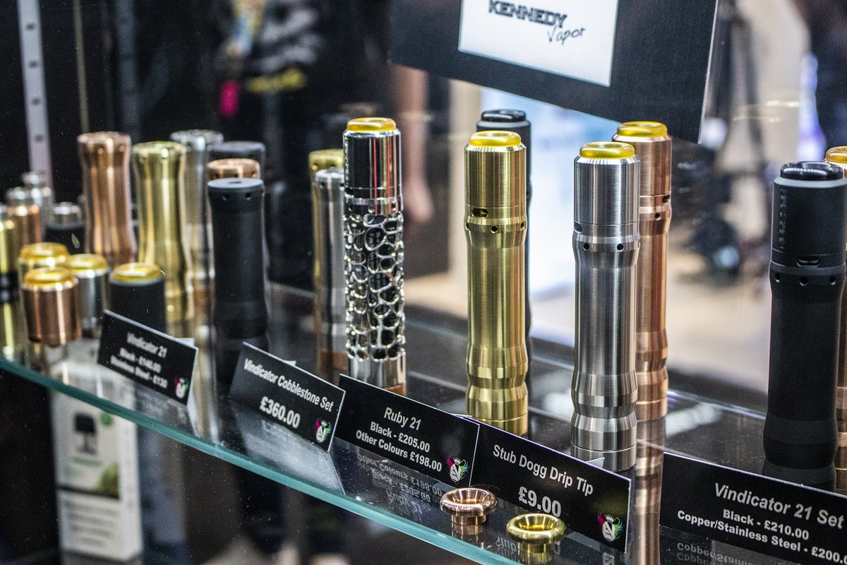 vapouround's tweet photo. @VaperExpoUK hosted the largest selection of hardware under one roof but what did you guys pick up? It seems mech mods were back in a big way!ย ๐๐จ๐จ๐จ
_
#vaperexpouk #vaperexpo #vapefam #vapephoto #vapephotography #vapecommnity #kennedyvapor #evolutionvaping #mechmod https://t.co/21lx7Q1SrW