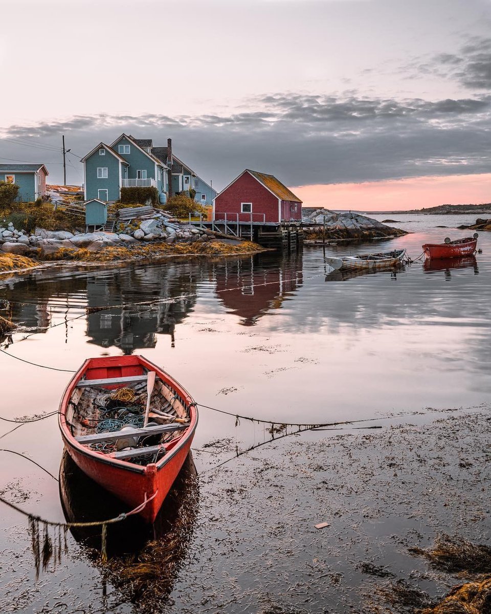 With over 13,300km of coastline, you’re never far from the ocean in Nova Scotia and stunning views await around every corner - just like this one in Peggy’s Cove. #ExploreCanada
⁠
📷: c.e.desrochers⁠ via Instagram
📍: <a href="/hfxnovascotia/">Discover Halifax</a> <a href="/VisitNovaScotia/">Visit Nova Scotia</a>