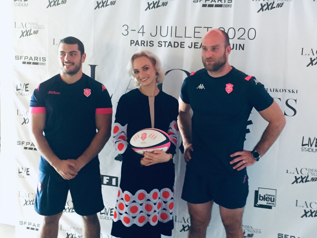 Saint_chrislin's tweet photo. Conférence de presse en prévision du spectacle du Lac des Cygnes par le @spbtofficial au @StadeJeanBouin les 3 et 4 juillet 2020 avec plus de 20.000 spectateurs attendus.
#lacdescygnesxxlive #irinakolesnikova https://t.co/sV10VgF0iJ
