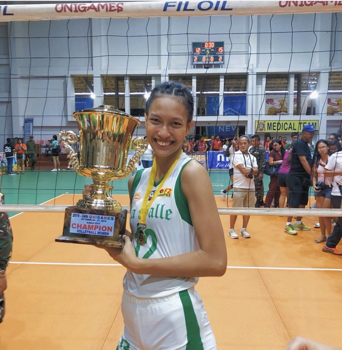 DefenderDlsu's tweet photo. TOP 10 ROOKIES TO WATCH OUT:

#1: THEA GAGATE

CRDJ is known for producing MVP MBs in the country. And w/ her arrival &amp; under the mentorship of CRDJ, Thea is surely gonna become one of the best MB in the country. Thea is also a multi time Best MB in the HS div. Get Ready UAAP! 💚 https://t.co/P2Irk1j8su