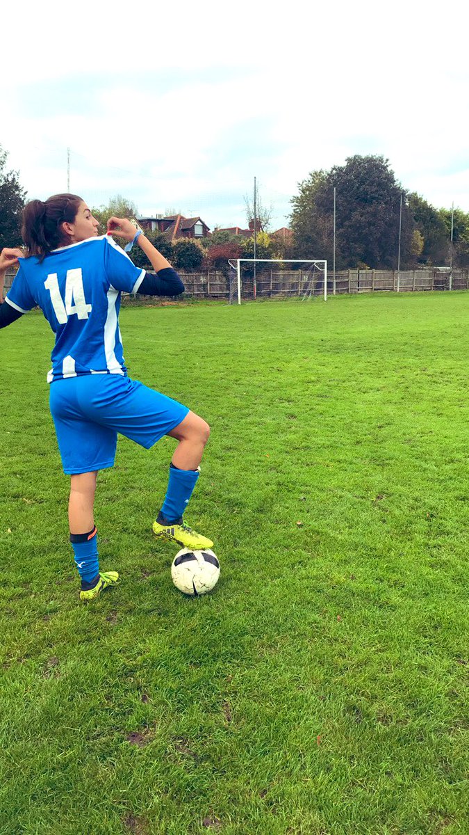 ShadiaED's tweet photo. Oh my goodness, managed to avoid #KitDuty all season up until now... I thought I did enough as club model?!! Am I expected to fold too?
P.S I draw the line at sock pairing! ๐คฃโฝ๏ธ #FootySundays #ThisGirlCant #WashItYourself #NotMyForte
#SundayLeague
@ActoniansLFC @WomeninFootball https://t.co/g15PkNWjav
