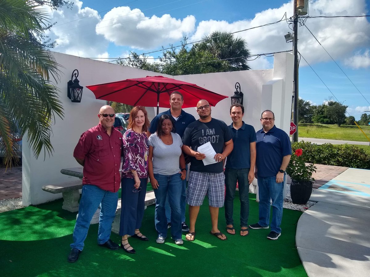 ComputerCoach1's tweet image. Great class! Each person adds so much to an amazing body of knowledge. Looking to become a Scrum Master? Message us or give us a call (813) 947-0552.