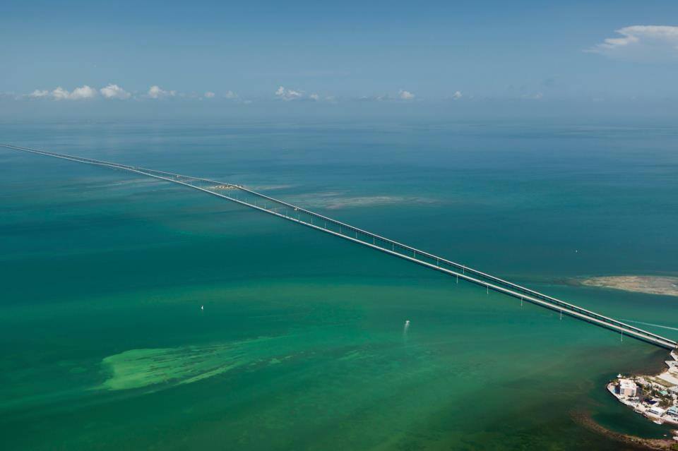 BestWesternKW's tweet photo. The drive to #KeyWest is a #mustdo at least once in your lifetime. #KeyWestMode #7milebridge #BucketList https://t.co/n7sjk0XECa
