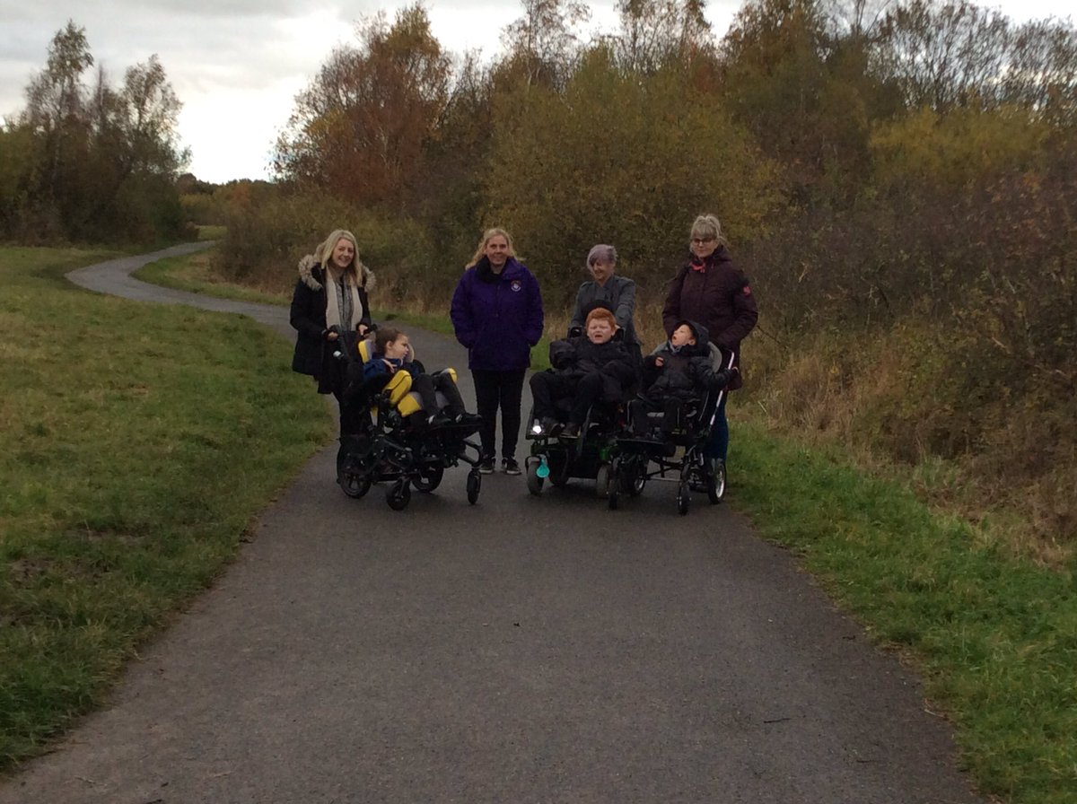 YsgolPenCoch's tweet photo. Lovely autumn walk followed by yummy cake, hot chocolate and buying our snack at the farm shop #hawksclass https://t.co/hx3K59Qhtr