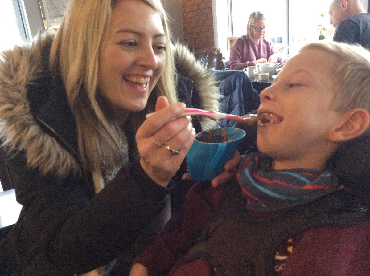 YsgolPenCoch's tweet photo. Lovely autumn walk followed by yummy cake, hot chocolate and buying our snack at the farm shop #hawksclass https://t.co/hx3K59Qhtr