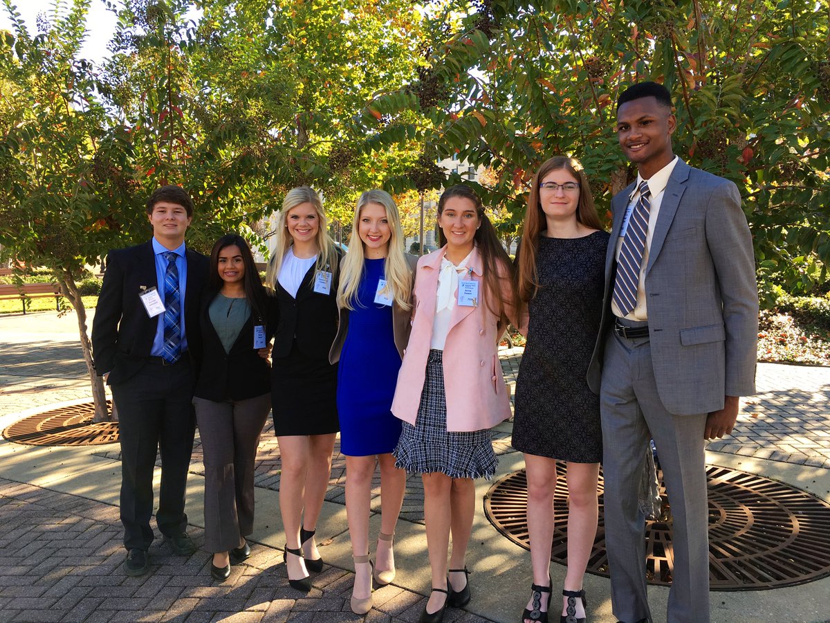 bspondike's tweet photo. Congratulations to the Saraland High Mock Trial Team for placing in the Top Ten in the YMCA Alabama Youth in Government judicial competition. We are extremely proud of these seven seniors! @SaralandSchools #SpartansRule #ExpectMoreAchieveMore https://t.co/TAXJhfWjsf