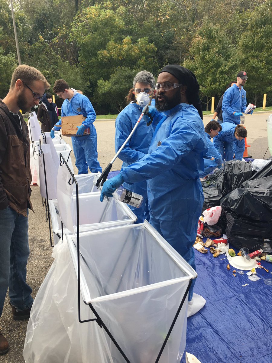 traciroserider's tweet image. Beautifulday for a #LEEDLab #wasteaudit for Weisiger-Brown Athletic Facility! Making a #stronger and more #sustainable @PackAthletics #ThinkandDo @NCStateDesign @NCStateSustain @USGBC @theACC @NCStateRecycles @LizTBowen