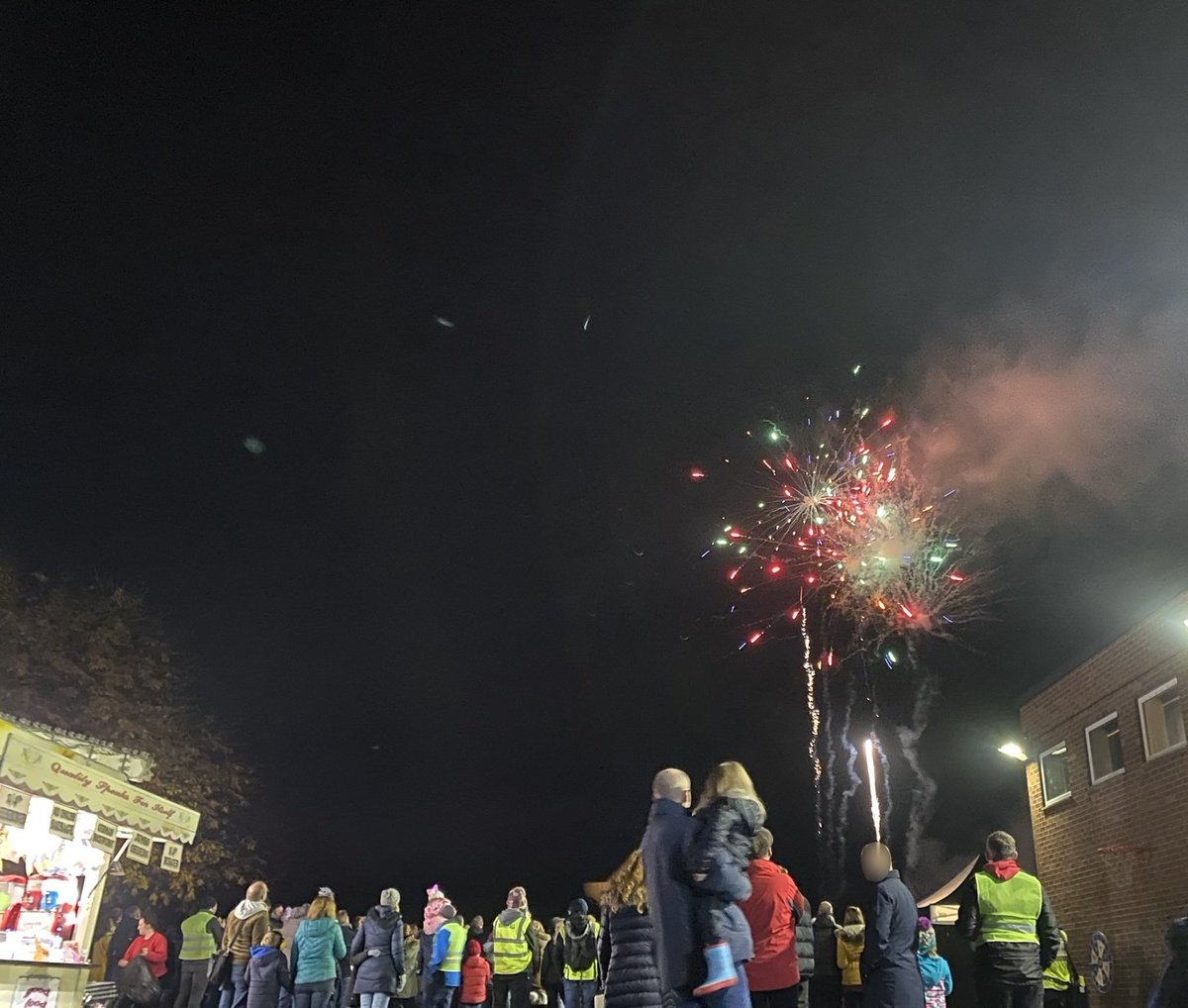 TheBigLymmFireworks tweet media