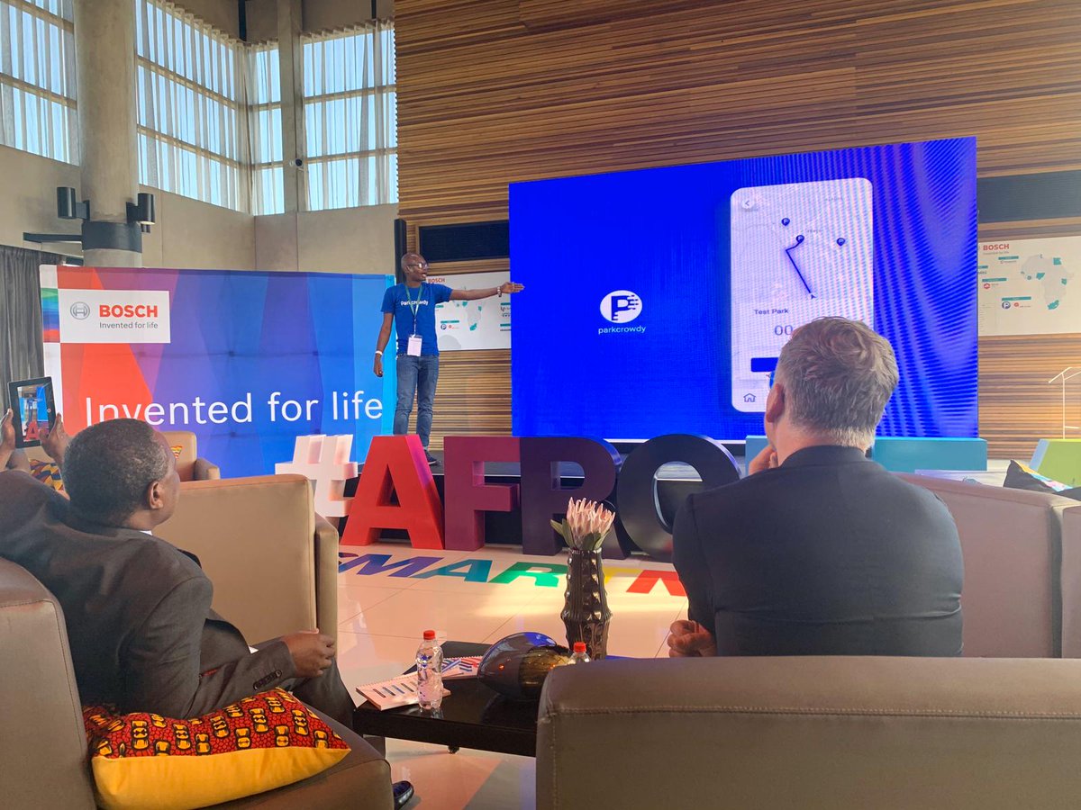 54collective_vc's tweet photo. @parkcrowdy, with their ambition to solve the parking challenges of Nigeria and beyond, bring the pitches to a close! Now eagerly awaiting the announcement of the results! #boschdemoday19 #socialmobility https://t.co/C8N2BApeIg