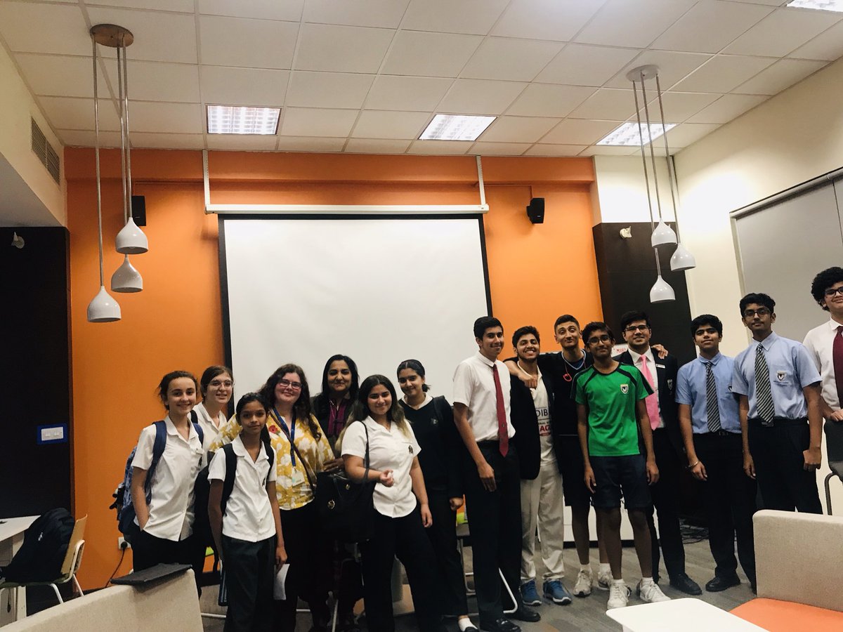 sumana_2000's tweet photo. Modern wins the first round of Dubai Debate League by defeating Jumeirah College in Junior and Senior Division @KNargish @DxbModern @GMA_IBDP @9and10GMA https://t.co/fQe6pY1TPB