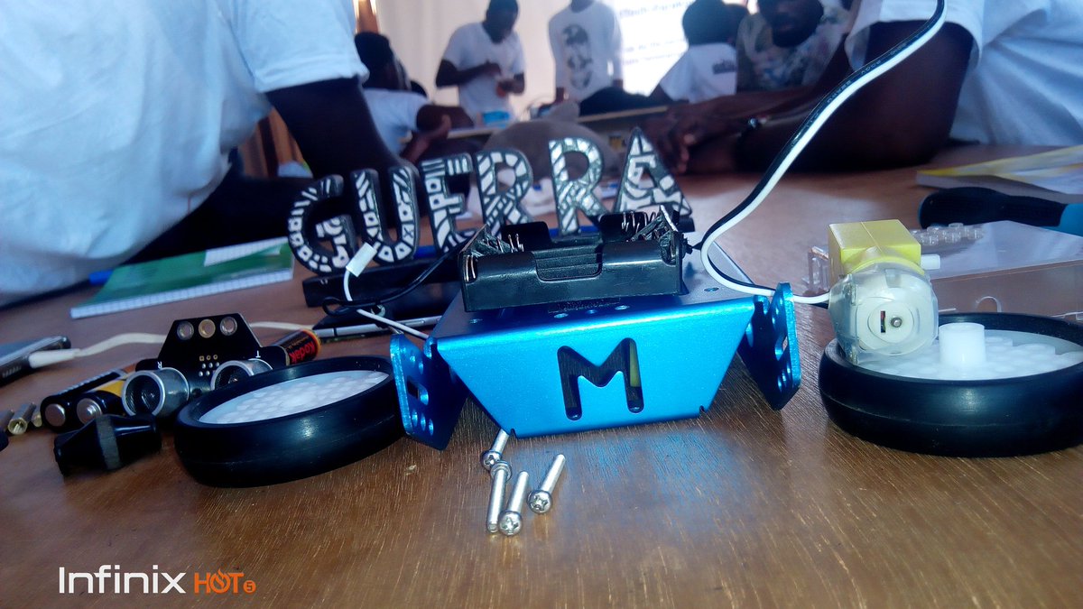 AgbotonFreddy's tweet photo. Les Tech Educator de @guerra_hub en pleine pratique de mécanique de la robotique.
@vidjinnangniG @Sarenariabraham @DegnonMelchior @bjlaurenceau @unfpa_benin #SDG4 #SDG5 #impalabridge #impalaEdTech
Cc à @AurelieASZ @gouvbenin https://t.co/wOFP4qkZCX