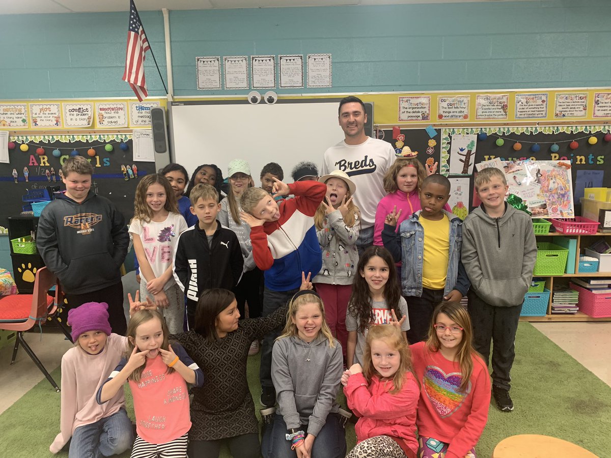 MESMrsWyatt's tweet photo. Thank you for reading to us, Tanner! We appreciate you taking time out of your day to read with us and talk with us for a bit! #BaseballPlayersReadToo #MurrayStateBaseball @MSURacers @RacersBaseball https://t.co/duRp6lLxci