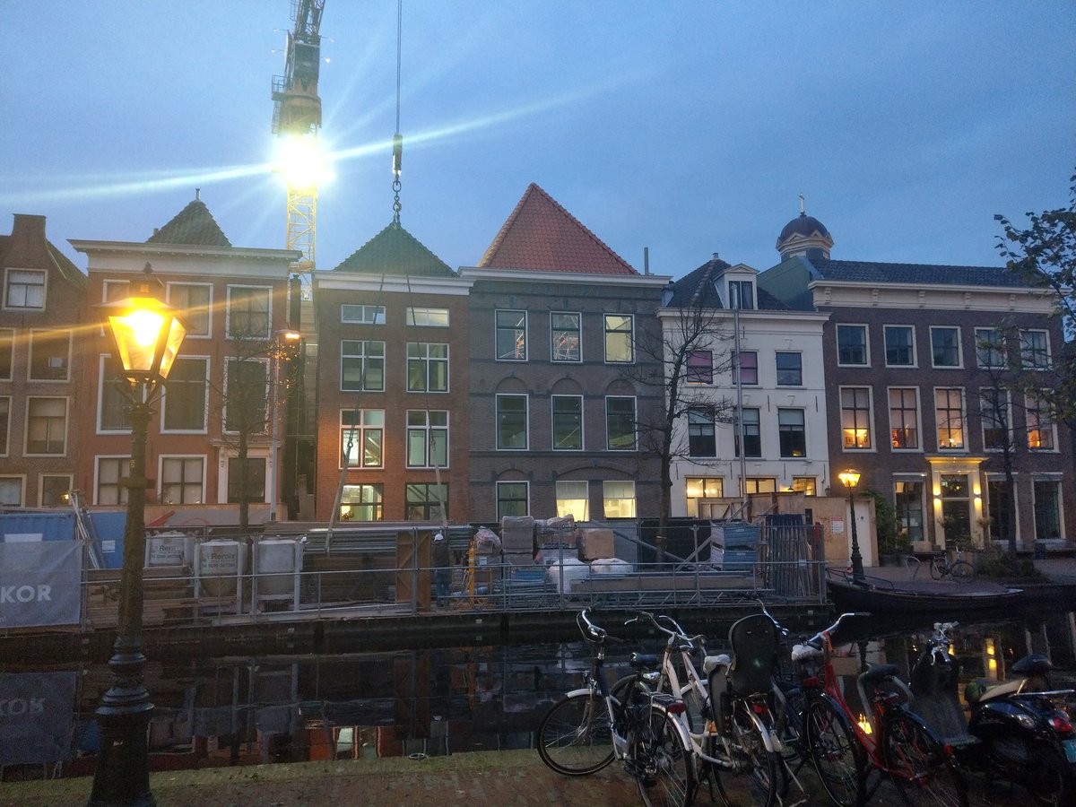 cbos1's tweet photo. Stadsvernieuwing in stijl met de omgeving. Het kan dus wel. #leiden #stadsvernieuwing #trakteerjezelfopleiden https://t.co/8CKxqnmyxa