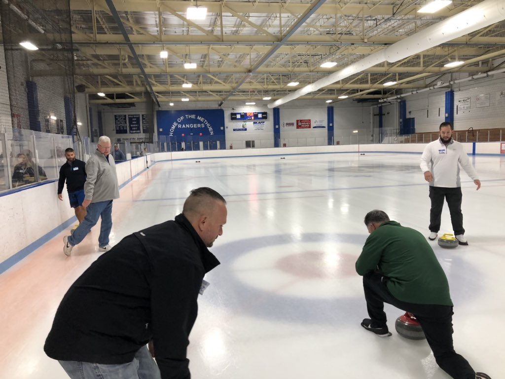 KMS_PE's tweet photo. Kicking off #NPEN with some curling https://t.co/RRtEDaXwyJ