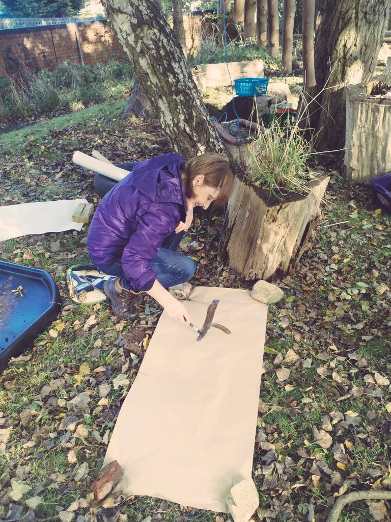 WolvesPlayCafe's tweet photo. #ThrowbackTuesday! Here's Helen mud-painting at our first #WolvesInTheWoods session last week. It was so much fun. Definitely more in the future in @GatisCommunity's fantastic wilderness space. #Play #EarlyYears #Wolverhampton #Outdoors https://t.co/R0KbGT7QPC