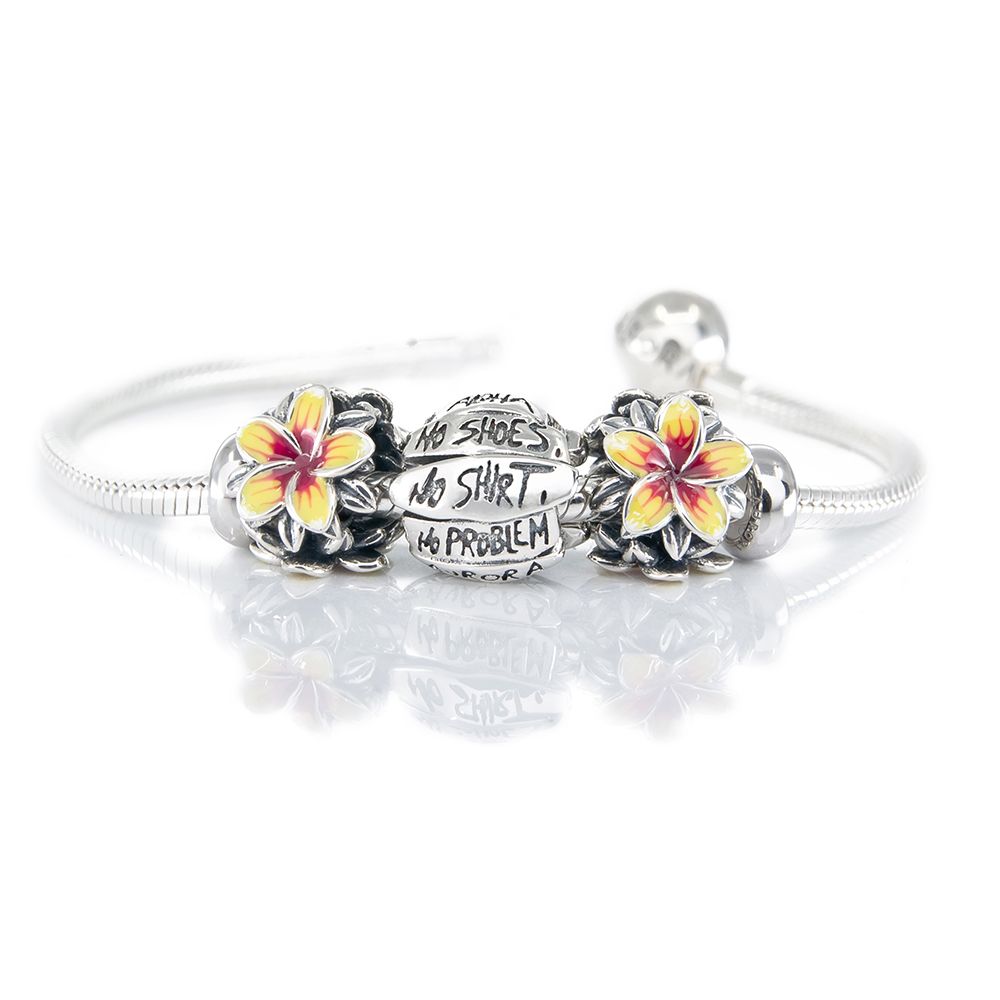 Are you missing those hot sunny days as much as we do? You can not be cold with this sunshine on your wrist! Get this full bracelet deal with 15% discount here: buff.ly/33hXomu #summerbracelet #summercharms