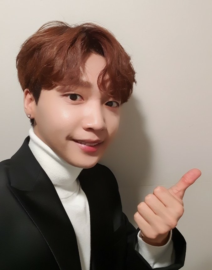 jeongsewoon_twt's tweet photo. [#정세운]
오늘도,
굿나잇, 굿모닝🍀
#JEONGSEWOON https://t.co/X28JBz0DHF