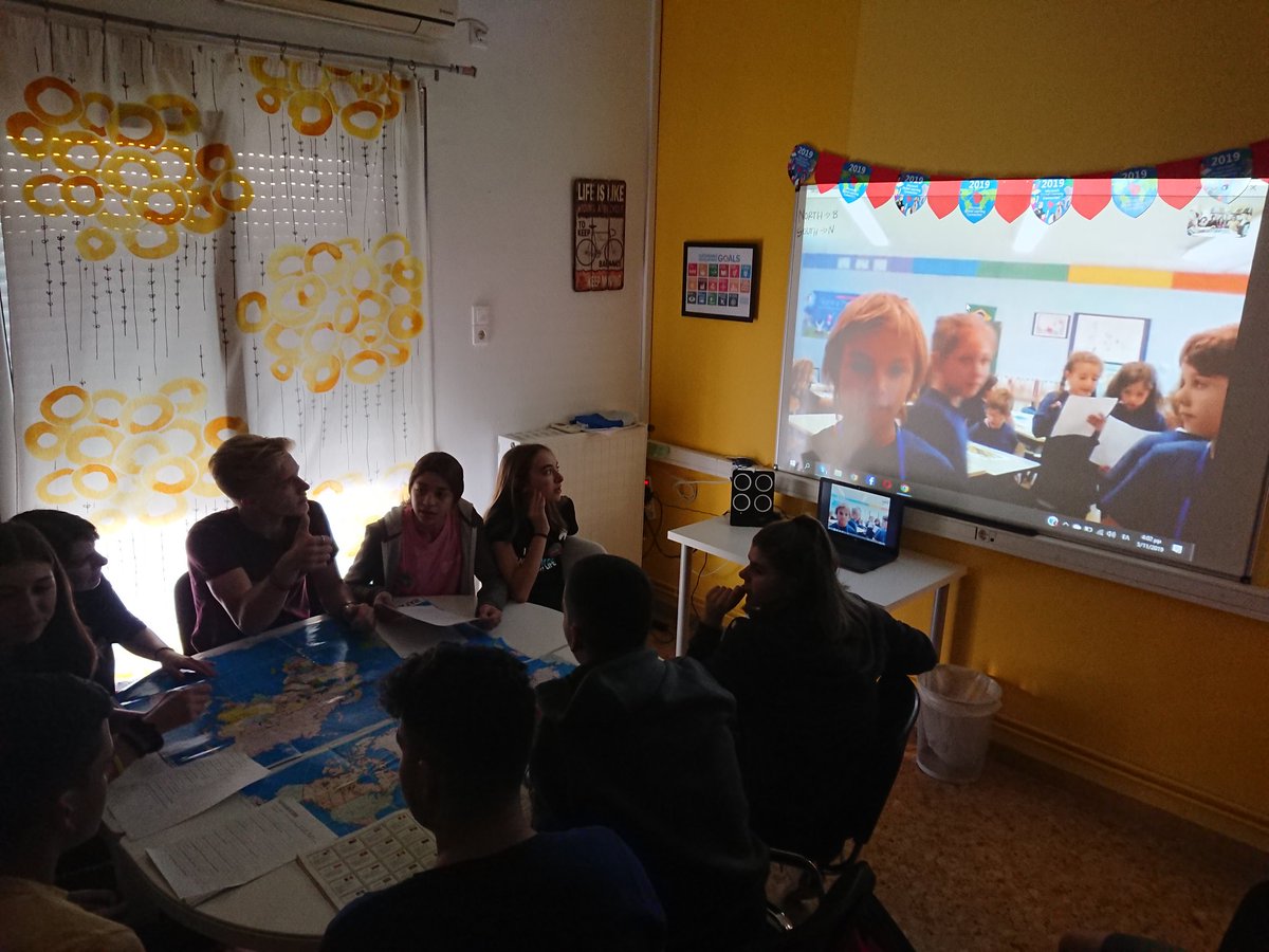 CatDourmousi's tweet image. First connection for #MicrosoftGlobalLearningConnection 2019 with @arperrier &apos;s class in France for @Varnakioti_! Thank you @SkypeClassroom for bringing us close!💙🌏💙
#MicrosoftEDU #MIEExpert #SkypeMT