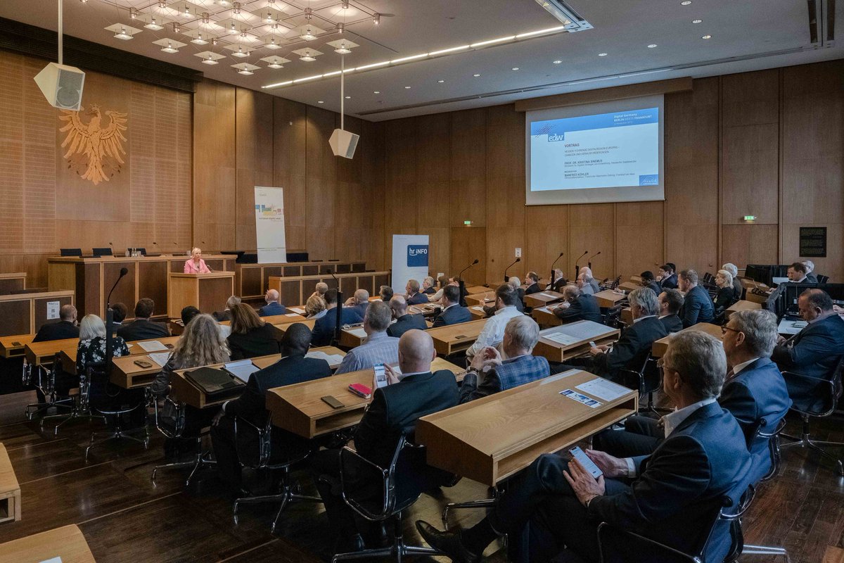 MalekiCorporate's tweet photo. Impressionen vom 1.Tag
#edw2019 #digitalgermany
Interessante Vorträge und Diskussionsrunden mit @KSinemus @DerDanyal, @starkwatzinger
und Vertretern aus Wirtschaft, Politik
Mit Unterstützung von @WifoeFfm, @Deloitte, @BNPPGermany, @eco_de, @FRM_GmbH, @HTAI_Hessen @ZayoGroup https://t.co/cUYbF7T0oj